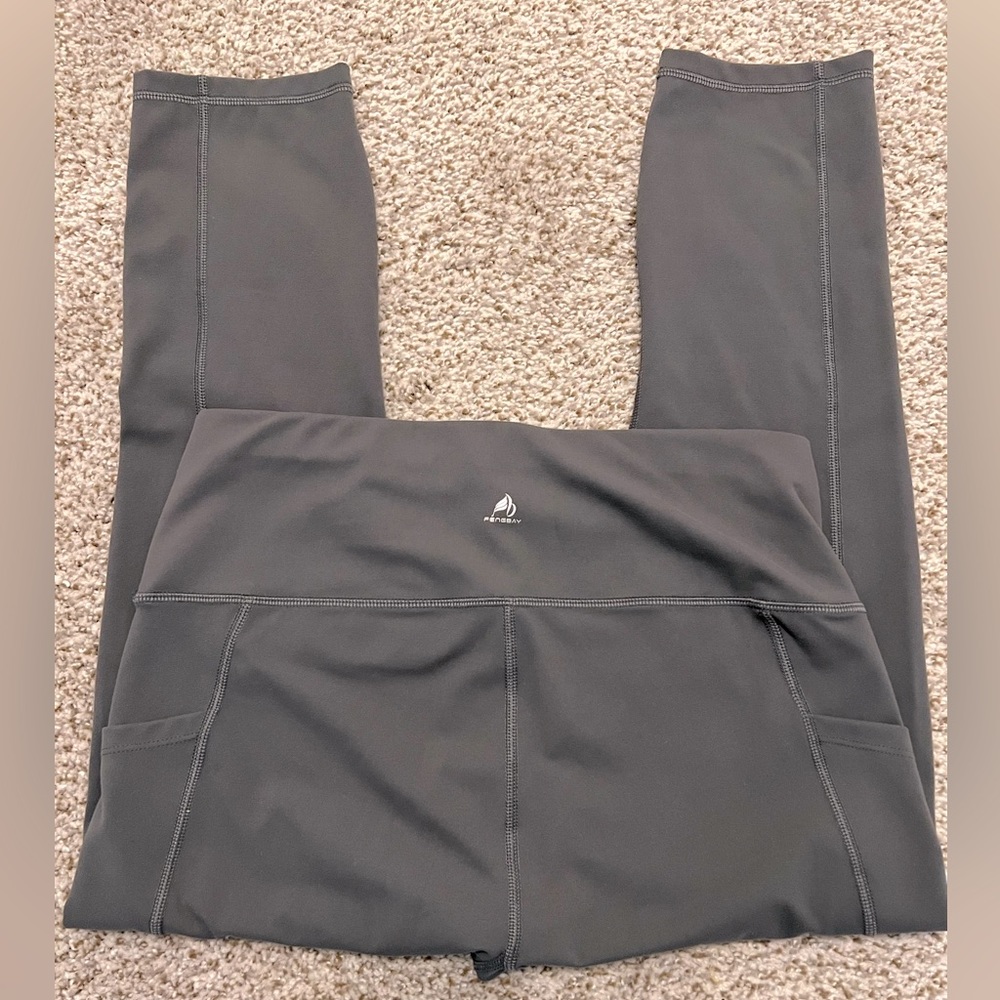 Fengbay gray capri workout leggings w/ pockets